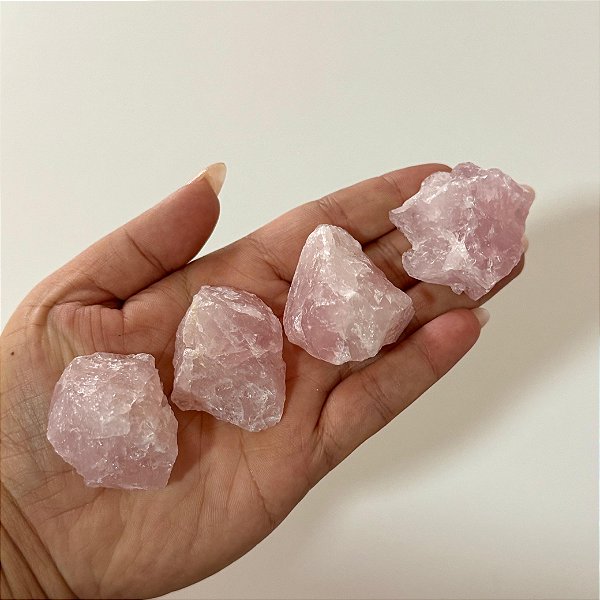 Quartzo Rosa Bruto – Amor, Afeto e Cura Emocional