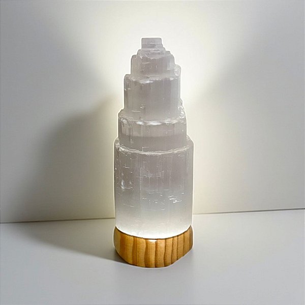 Luminária Torre de Selenita 20cm – Beleza, Purificação e Elevação Energética
