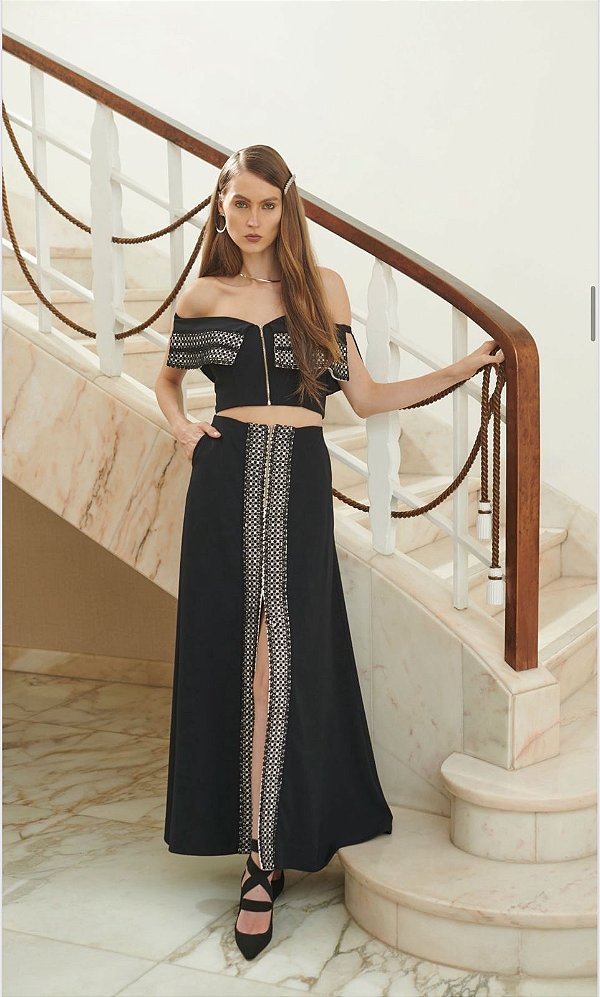 Conjunto Cropped E Saia Longa Detalhe Renda
