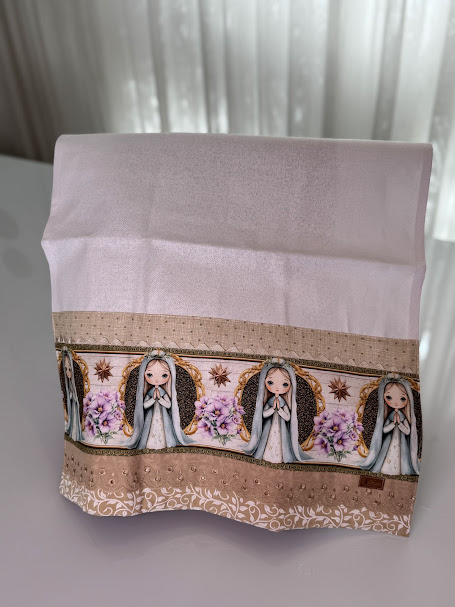 PANO DE PRATO SANTINHAS