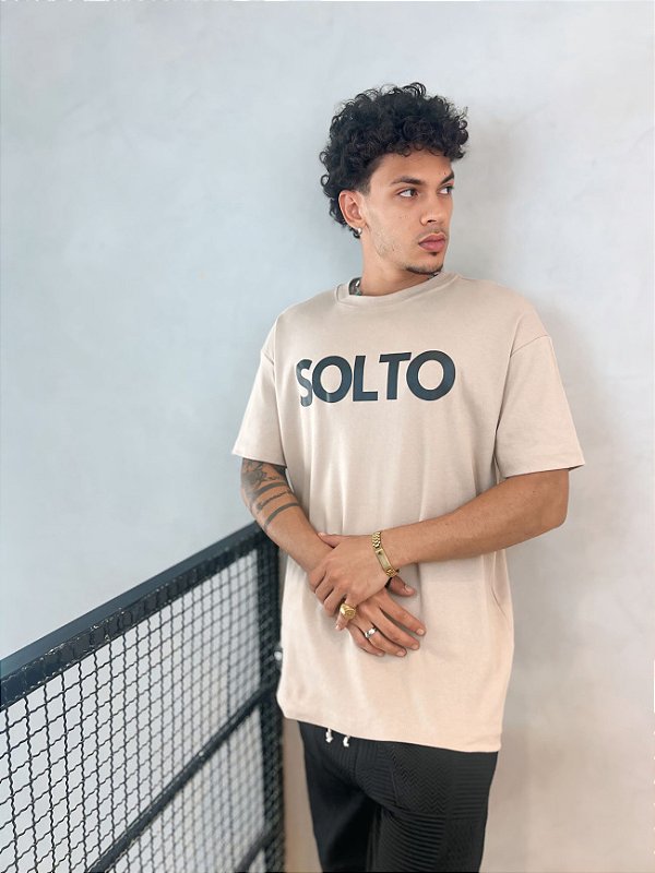 CAMISA SOLTO OVER EDITION.