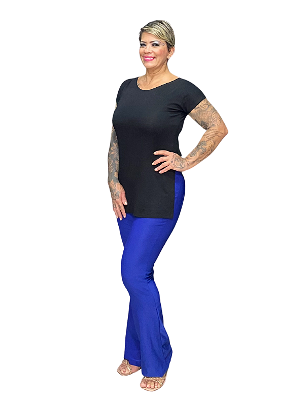 Blusa com fenda em malha viscolycra