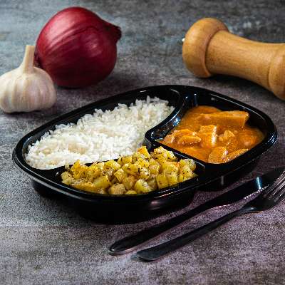 Strogonoff de Frango, Arroz Branco e Batata Sauté - 400ml