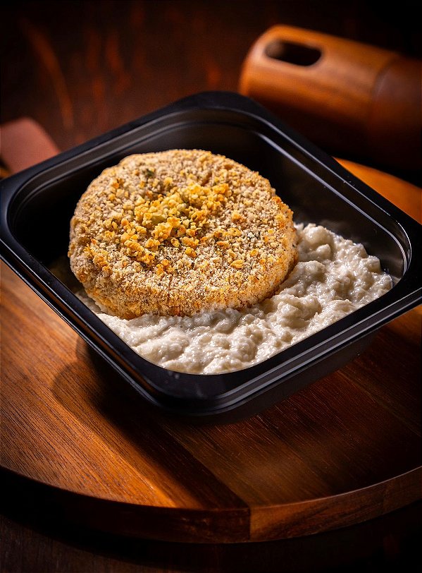 Hambúrguer de Frango Recheado com Espinafre e Ricota com Mousseline de Couve Flor - 250 gr