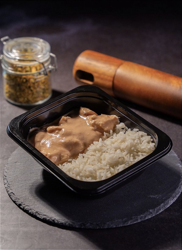 Strogonoff de Frango com Arroz Branco - 250 gr