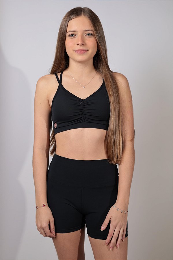 CONJUNTO C/ SHORTS PRETO E TOP STRAPS COSTAS