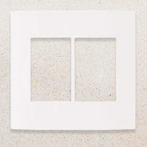 PLACA 4X4 - 6 POSTOS - BRANCO FOSCO - SLEEK CLEAN