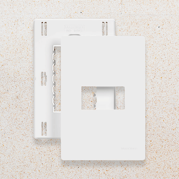 PLACA + SUPORTE - 4X2 - 1 POSTO - BRANCO -  IFINITI PLUS