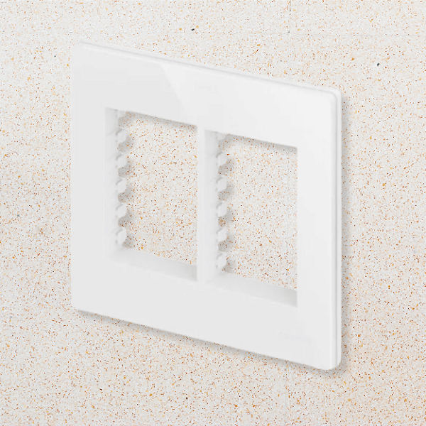 PLACA + SUPOTE - 4X4 - 6 POSTOS - BRANCO - INFINITI PLUS