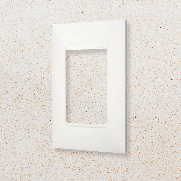 PLACA - 4X2 - 3 POSTOS - BRANCO - PIAL|Plus+