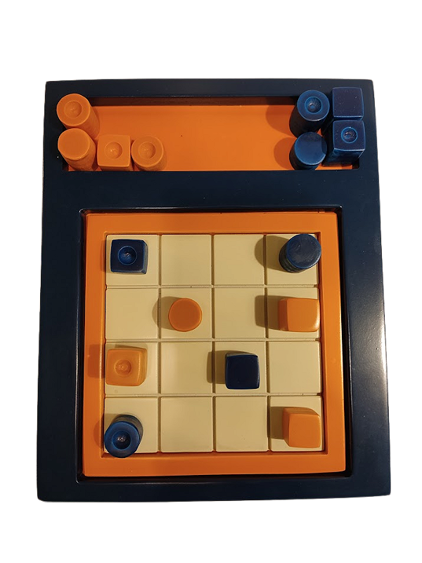 Jogo de Tabuleiro Quarto