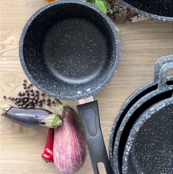 Panela Antiaderente 16cm Black c/ Tampa de Vidro