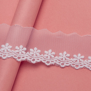 Bordado em Tule Artepunto BT014 10cm x 13,7mts