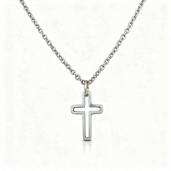 Colar com Cruz Vazada em Aço Inoxidável