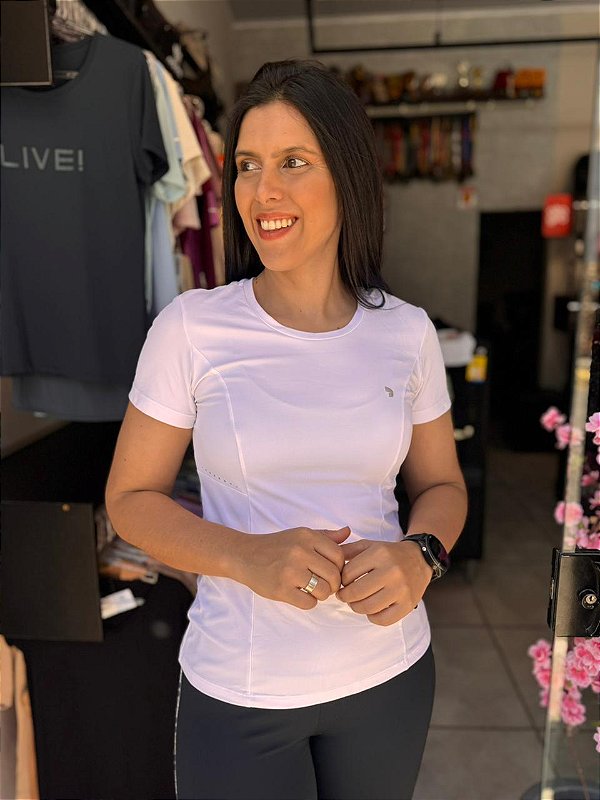 T-shirt Com Tule e Refletivos
