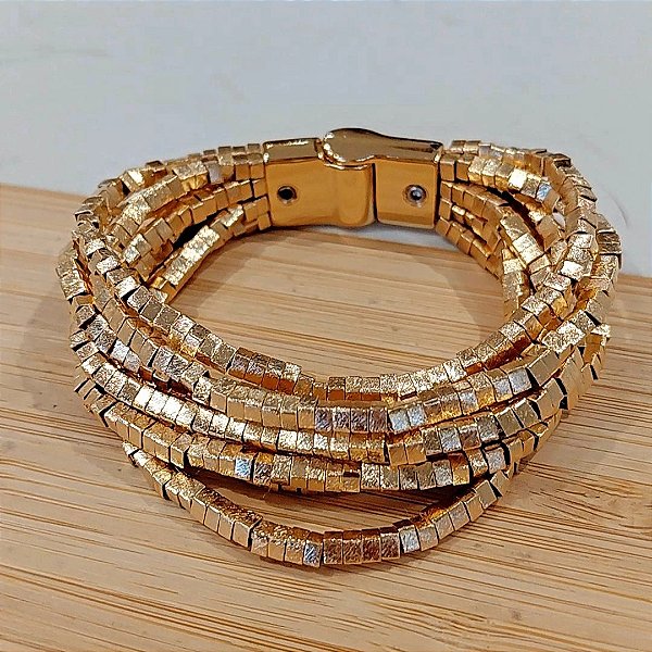 Pulseira canutilhos banhado a ouro  8 fios quadrados fosco