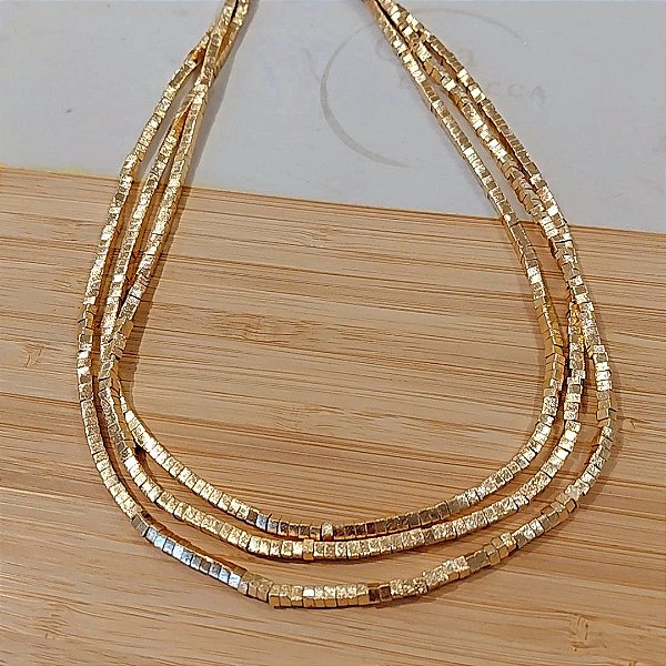 Colar canutilhos fosca banhado a ouro
