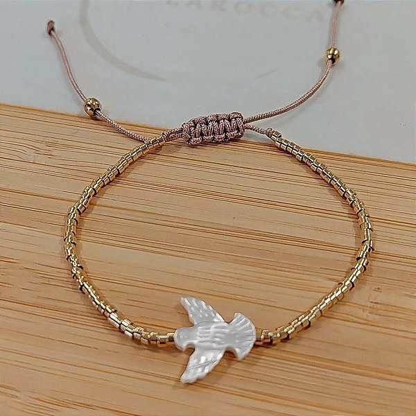 Pulseira canutilhos banhado a ouro com espírito santo de madrepérola