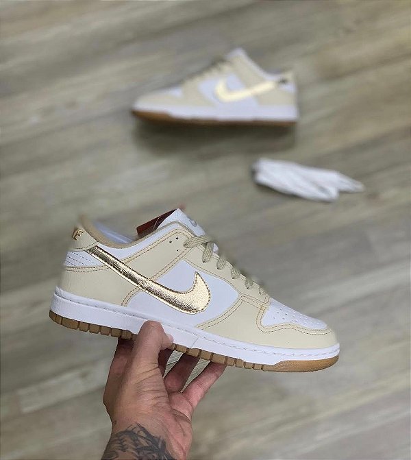 Tênis Nike Dunk Pro Série Premium Nude Dourado