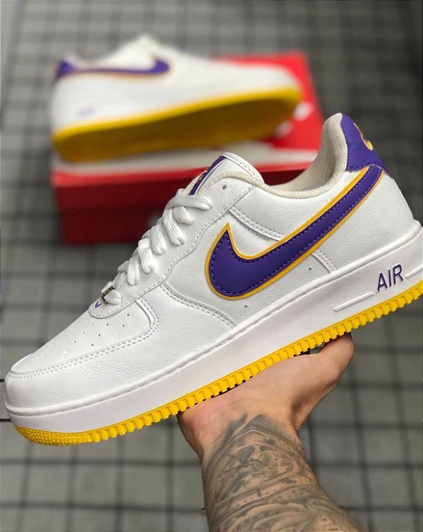 Tênis Nike Air force Premium Lakers