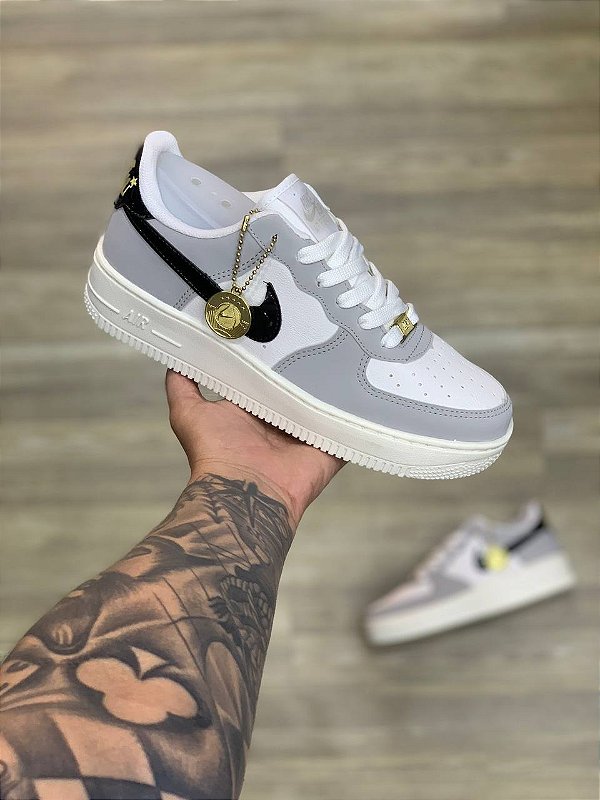 Tênis Nike Air force Premium Cinza Preto Branco