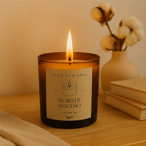 Flores de Algodão — Vela Artesanal Deux Lumières com Notas de Flor de Algodão, Algodão & Lírio