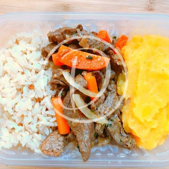 Tiras de Carne com Cenoura
