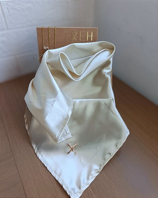 Lenço Perolado | Coleção Débora