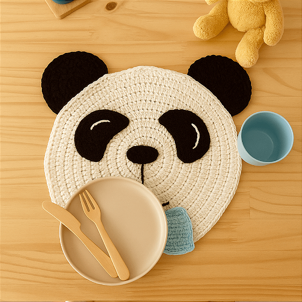 Sousplat Infantil Panda em Crochê – Protege a Mesinha das Crianças