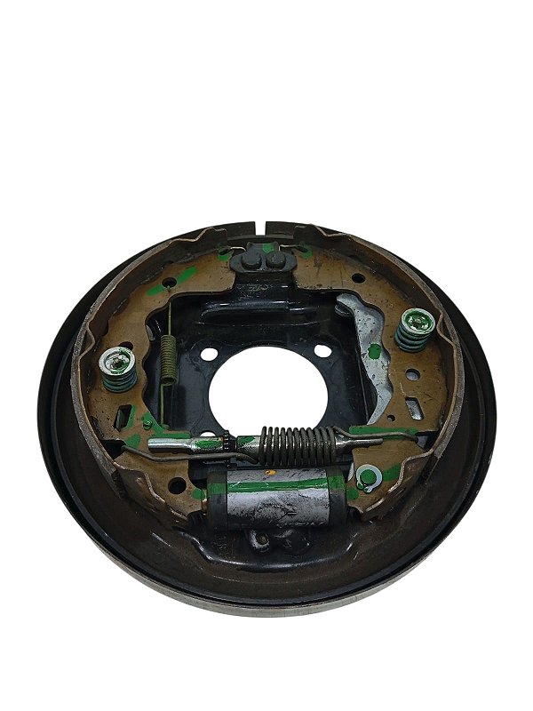 defletor sapata freio traseiro direito Nissan kicks 2022 151790