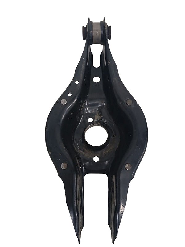 Bandeja balança traseira esquerda BMW 135i M 2016