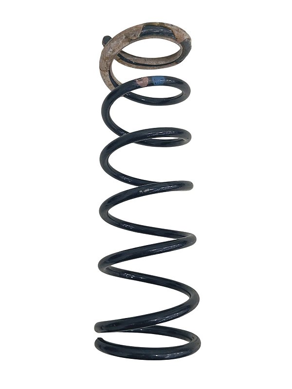 mola traseira esquerda Nissan kicks 2021