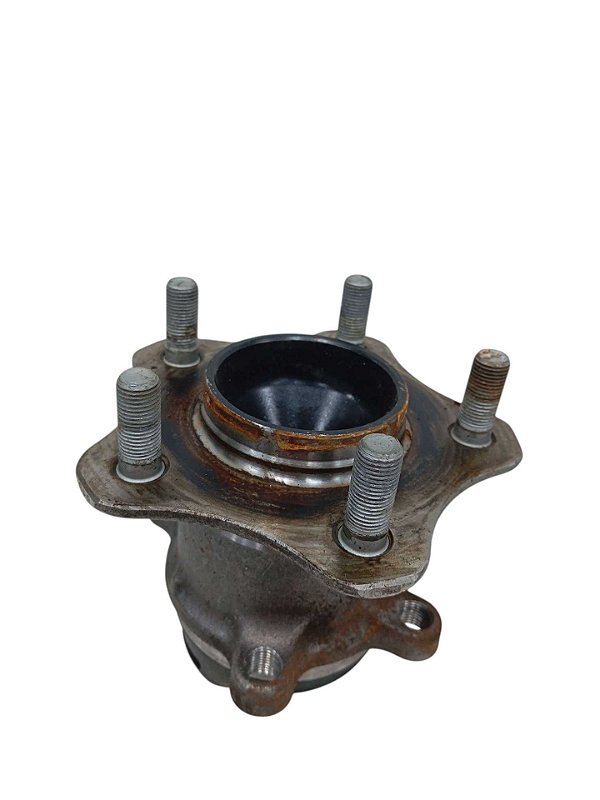 cubo roda traseira esquerda nissan leaf 2022