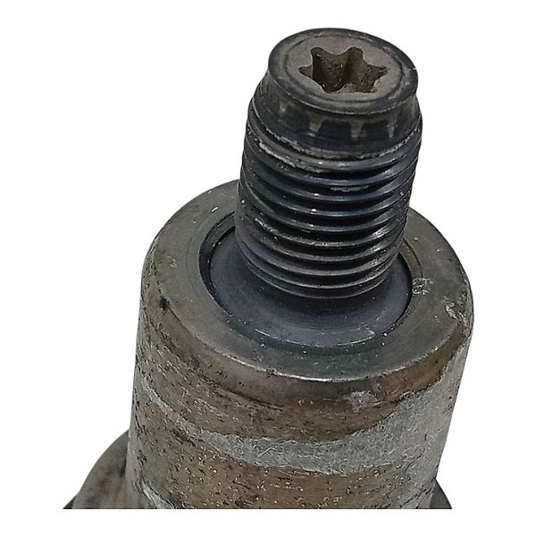 Pivô Braço Inferior Reto dianteira esquerda Audi A6 2014 15