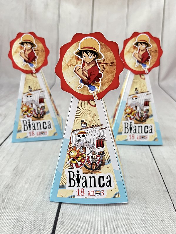 PIRÂMIDE 3D PERSONALIZADA