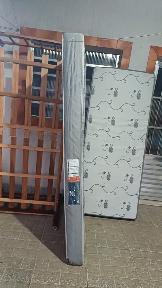 Colchão Solteiro Usado Espuma D33