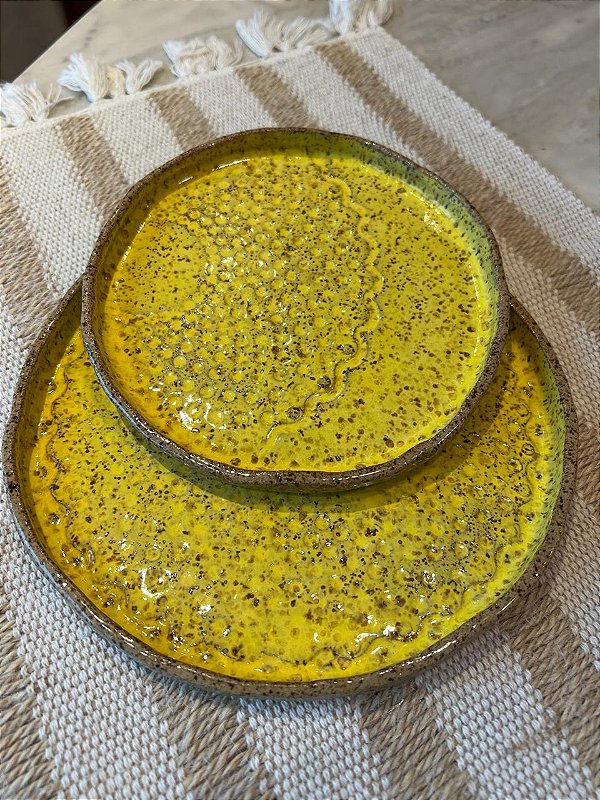 Bandeja Redonda Cerâmica Rendada