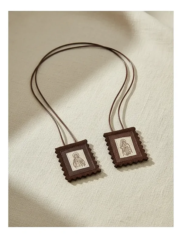 Escapulário Grande Tecido Nossa Senhora Do Carmo Cordão 40cm