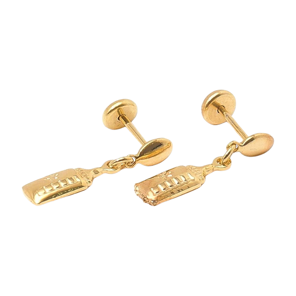 Brinco Baby Mamadeira Pendurada Folheada a Ouro