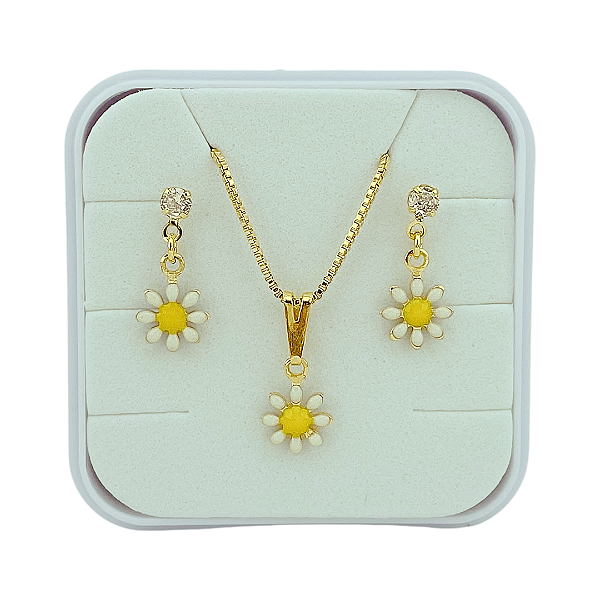 Conjunto Infantil Colar Veneziana, Brinco Baby e Pingente Margarida Branca Folheado Ouro