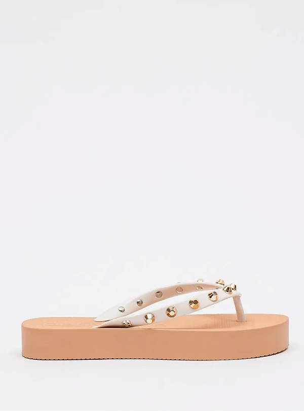 Chinelo Petite Jolie Fresh Up Tira Com Spikes White