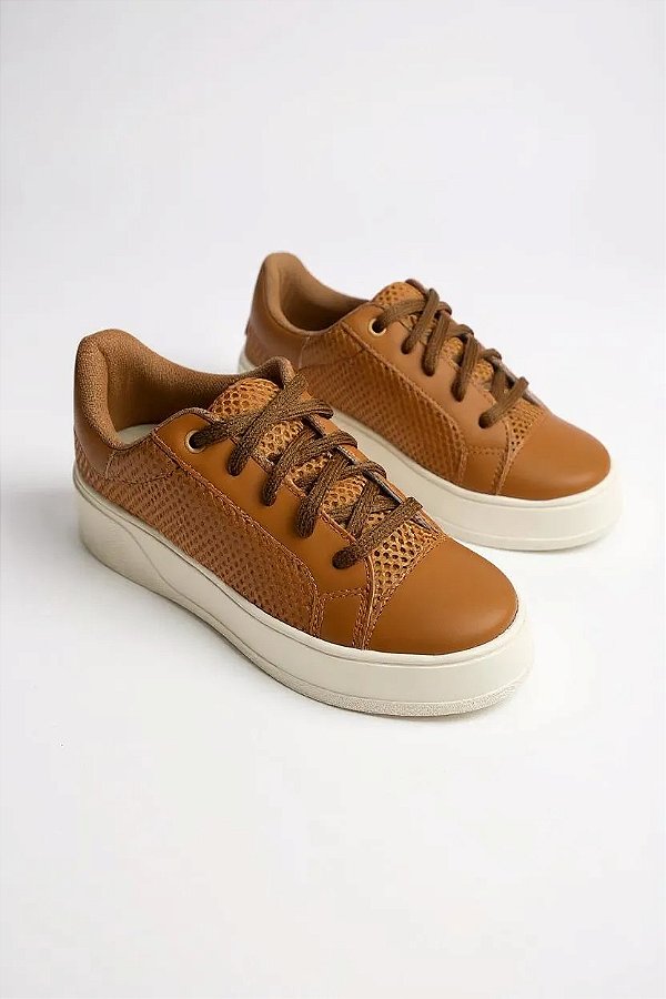 Tenis Casual Sola Alta Com Cadarço Caramelo