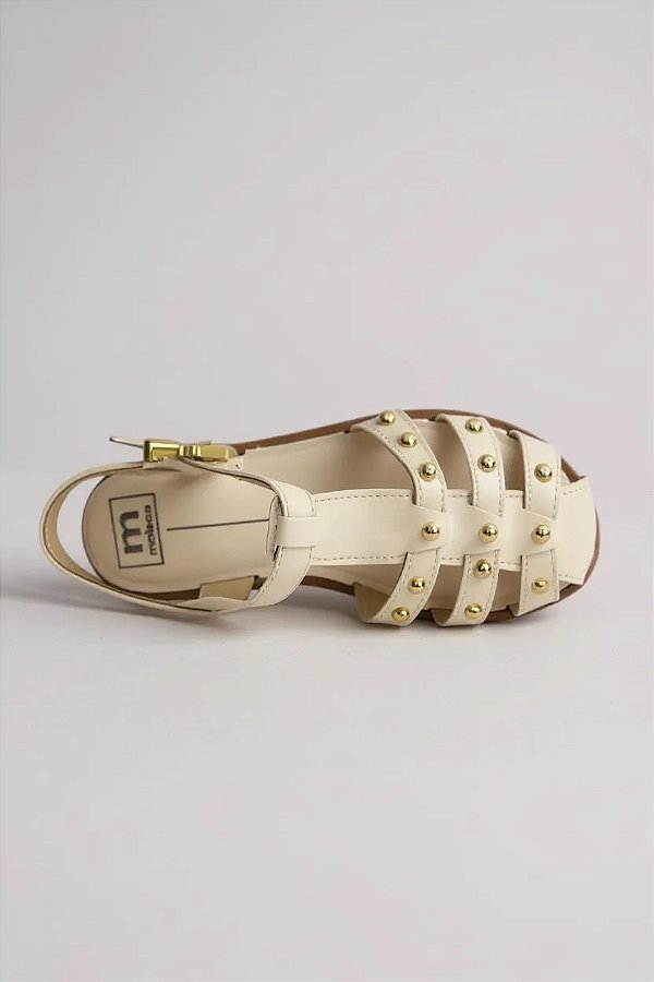Sandália Moleca Com Tachas Douradas Confortável E Estilosa Para O Dia A Dia Branco Off