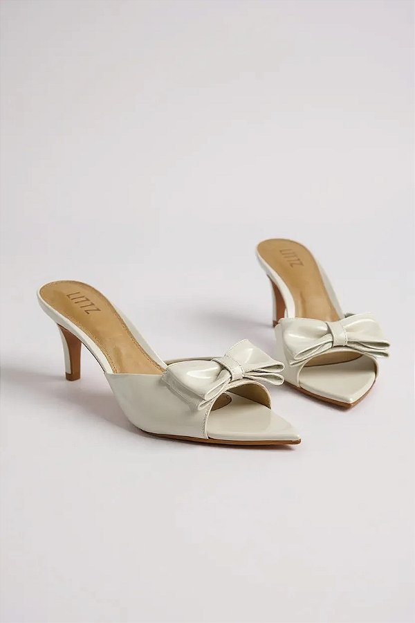 Tamanco Littz Em Verniz Com Salto Médio E Laço Decorativo Elegante Off White