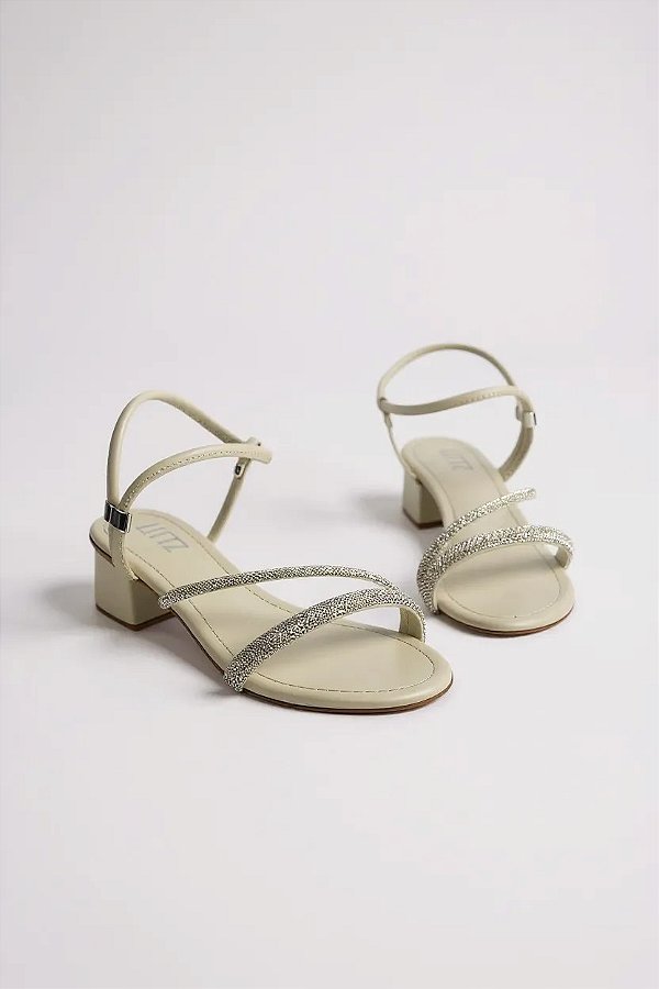 Sandália Com Salto Médio Littz Feminina Com Strass Elegante E Confortável  Off White