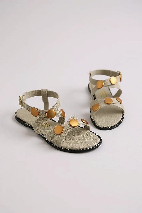 Sandália Rasteira Feminina Com Tiras Cruzadas E Botões Dourados  Off White Linho