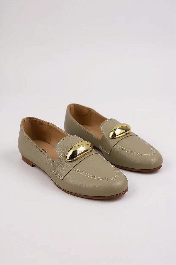 Mocassim Juliana Amaral Bico Redendo Com Adorno Oval  Bege