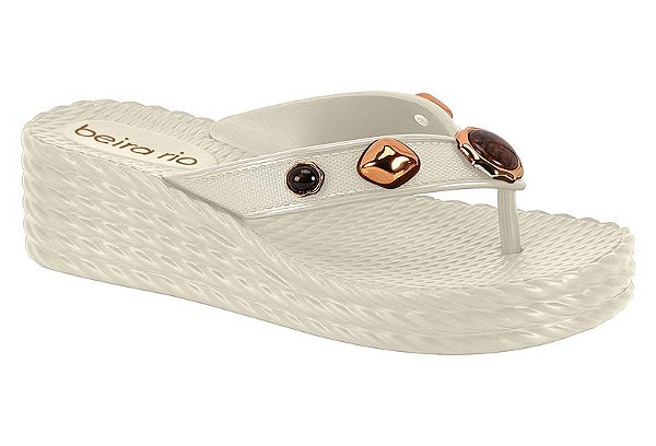 Tamanco Beira Rio Feminino Com Detalhes Metálicos Branco Off