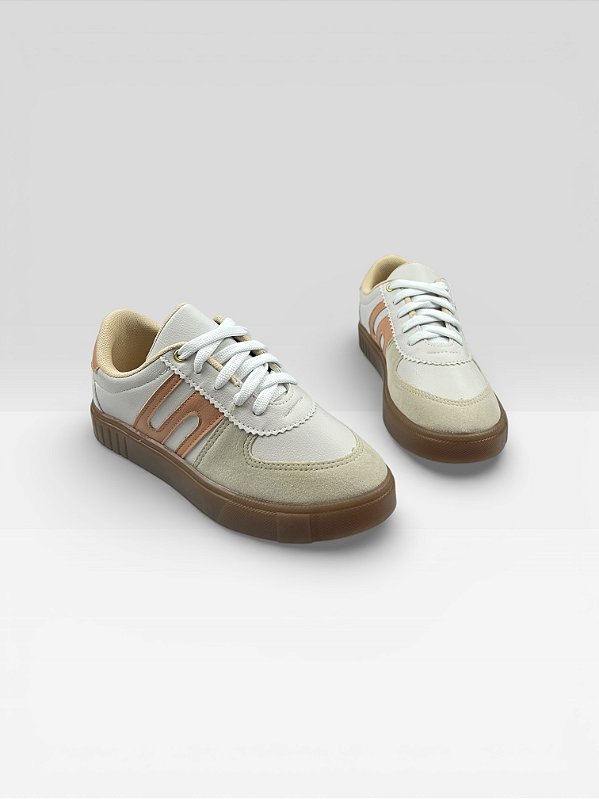 Tênis Casual Feminino Com Recortes E Cadarço Branco