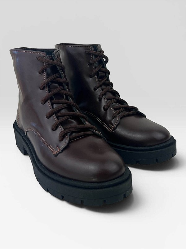 Bota Coturno Feminina Tratorada Com Cadarço  Preto
